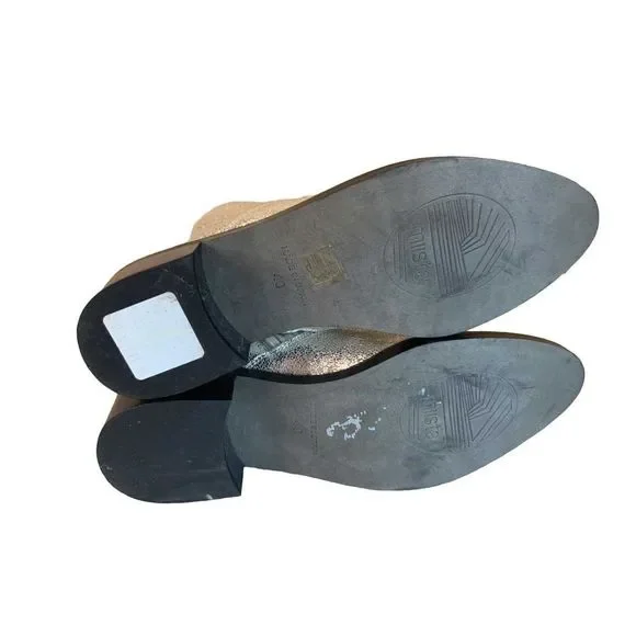 MIISTA LONDON Metallic Silver Boots 9 1/2. Runs small! Likely fit like an 8 1/2. - Picture 10 of 12